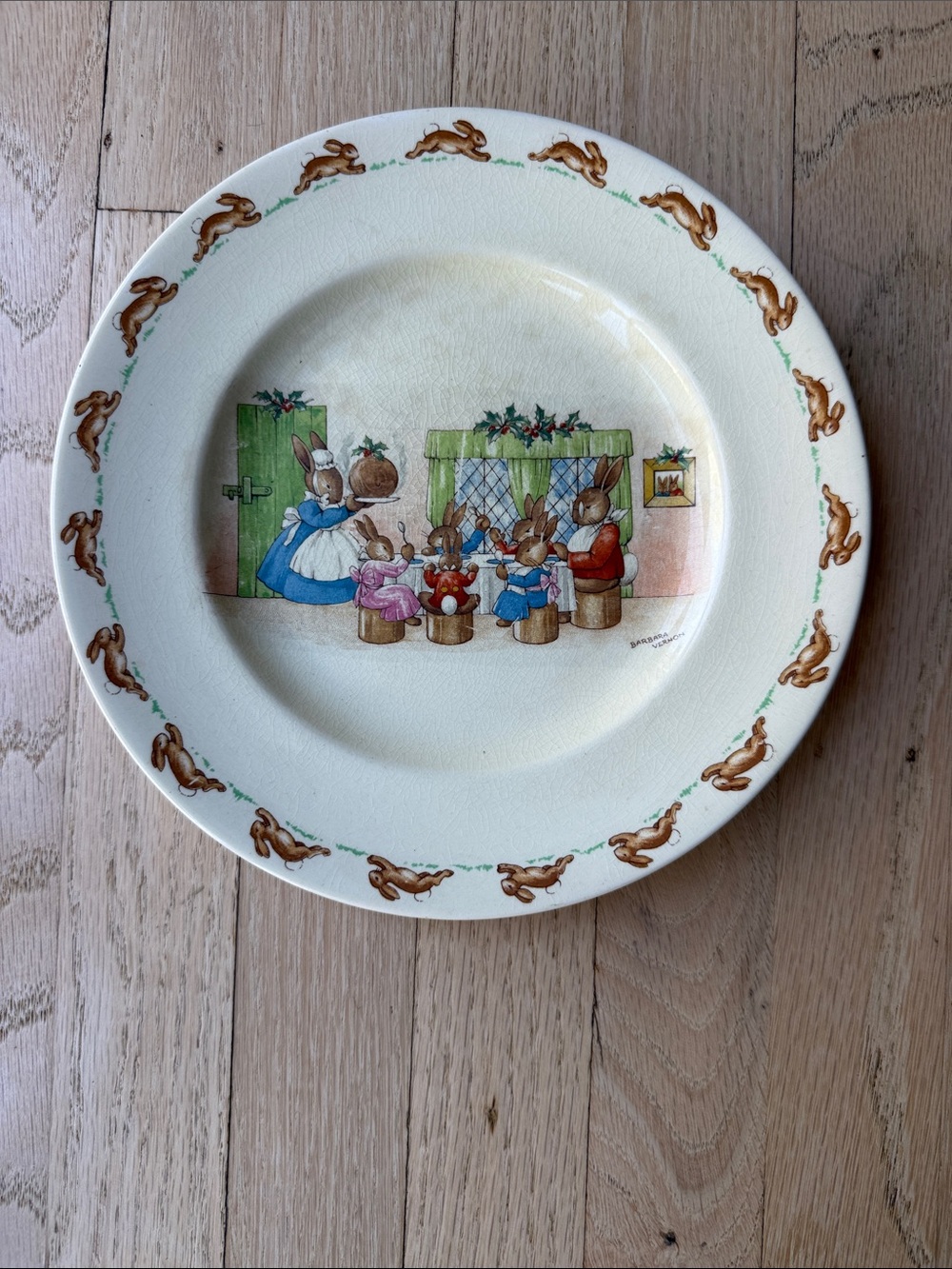 Royal Doulton Cream Dinner Plate with Brown Bunny Motif